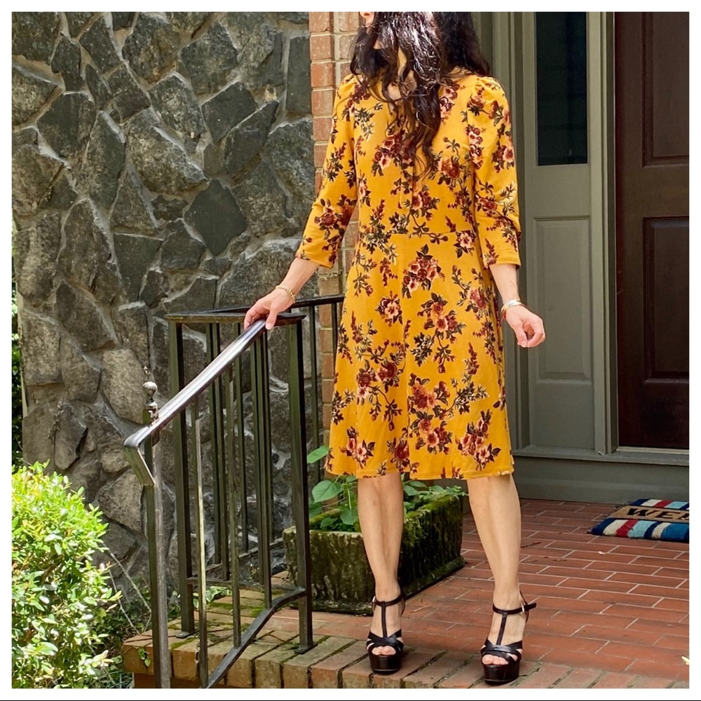 BEAUTIFUL MUSTARD FLORAL TIE NECK DRESS - Picture 4 of 11
